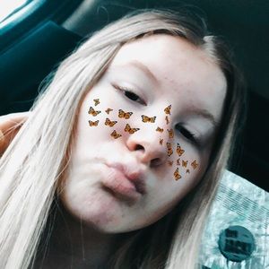 Meet your Posher, Deyonna